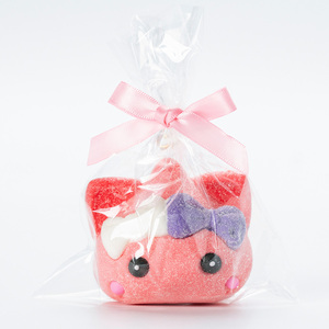 Malvaviscos Veganos Halal de Alta Calidad Recubiertos de Azúcar, con Forma de Cabeza de <span class=keywords><strong>Hello</strong></span> <span class=keywords><strong>Kitty</strong></span> 4D Gigante, Dulce de Algodón Suave, Empaquetados en una Bolsa de Regalo - Product Image 4