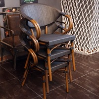 Ensemble table et chaises pliantes d'extérieur en alliage d'aluminium et PE, style moderne et minimaliste, idéal pour cafés et balcons, parfait pour les salons de thé.