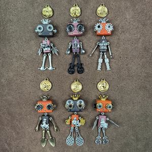Pendentif Zodiaque 12 Constellations Robot Punk avec Tête en Bois, Marteau, Pelle, Hache, Microphone et Jambes en Alliage Métallique, Collier et Porte-clés - Product Image 2