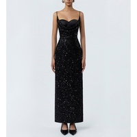 Robe de Soirée Longue Noire Slim Fit pour Femme, Style Camisole Tendance avec Paillettes et Effet Enveloppant aux Hanches