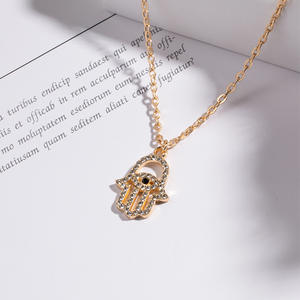 Trendy Demon Men Iced Out Gold Silver Hand Fatima Pendant Lucky <span class=keywords><strong>Palm</strong></span> Full Zircon Hip Hop Collar para niños Cadena de cuerda de latón - Product Image 2