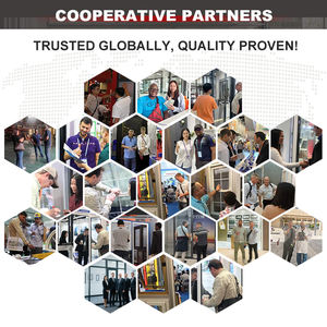 Ventanas de aluminio resistentes a impactos de huracanes aprobadas por Miami Dade Diseño de estilo moderno para casa costera de Florida y edificio de villas - Product Image 6