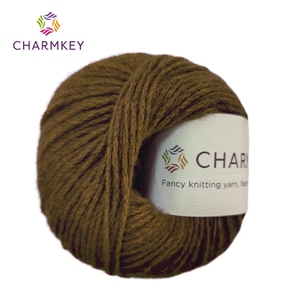 Suministro de fábrica Soft Nm1/2,4 70% Lana Merino extrafina 30% Hilo mezclado de <span class=keywords><strong>yak</strong></span> para tejer - Product Image 3