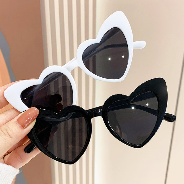 022/Trendy Fashion Ladies Love Shaped Sunglasses UV400 PC Glass Lenses High Quality PC Frame Heart Design with Shaking Sound