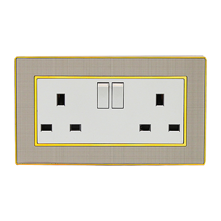 VNX Factory Hot Selling UK Standard 13A Stainless Steel Wire Drawing Wall Socket for Home