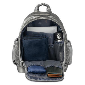 Mochila de poliéster reciclado con cremallera, ultraligera, de viaje, de lujo, moderna y personalizada para mujer - Product Image 5