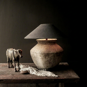 Lampe de table vintage en forme de pot à eau, faite à la main, en céramique contemporaine, avec abat-jour en tissu, pour salon, chambre, décoration intérieure, Diwali - Product Image 1