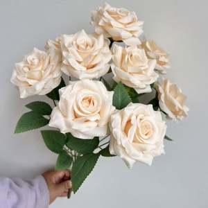 Bouquet artificiel Rose à <span class=keywords><strong>neuf</strong></span> têtes de haute qualité usines de Tianjin diamant embelli pour la décoration de toile de fond de noël réaliste - Product Image 3