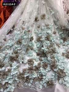 Haute qualité Style romantique mariage dentelle 3d fleur broderie conception robe de soirée tissu français dentelle tissu - Product Image 4