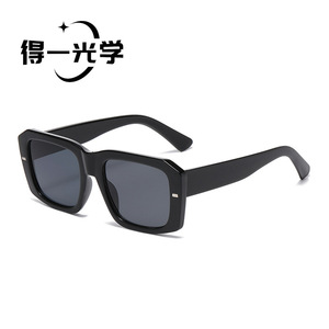 Square Frame <b>Sunglasses</b> UV400 PC Frame Women Sun Protection - Product Image 3