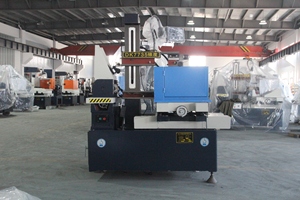 Machine à électro-érosion à fil CNC DK7720 avec PLC et moteur/pompe, outil haute efficacité, économie d'énergie - Product Image 5
