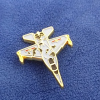 Épingles et badges en métal doré 3D personnalisés, motifs avion, fusée et avion de sécurité, emblèmes et étiquettes