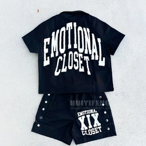 Nouvel ensemble deux pièces coupe-vent pour homme : chemise légère en polyester et short en nylon, avec logo personnalisé - Product Image 2