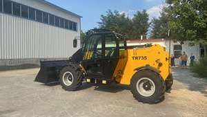 Sollevatore Telescopico da 3 Tonnellate con Braccio da 7 Metri, Benna, Forca e Motore Diesel 4WD - Product Image 4