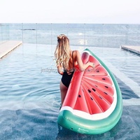 Soldes d'été : Bouée gonflable pastèque de 160 cm pour piscine