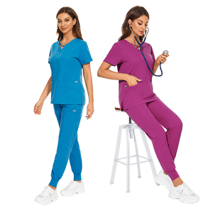 ชุดยูนิฟอร์มพยาบาลสีแดงเบอร์กันดีทันสมัยสำหรับผู้หญิง เสื้อครอปคอไขว้ กางเกงโยคะ 3 กระเป๋า ชุดสครับทางการแพทย์ ชุดยูนิฟอร์มโรงพยาบาล - Product Image 2