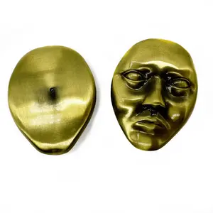 Distintivi per risvolto all'ingrosso campione gratuito Design Logo personalizzato metallo morbido smalto duro 3D perni d'oro per regali Souvenir