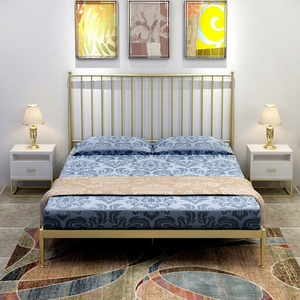 Maison créative médiévale nordique <span class=keywords><strong>Stella</strong></span> or lit double en fer 1.8 mètres 1.5 mètres lit en fer doré cadre en fer lit - Product Image 1