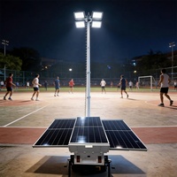 Tour d'éclairage solaire mobile portable avec mât de 6 m et lampes de 400 W pour l'éclairage des événements sportifs