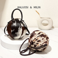 Nouveau sac à main en cuir véritable haut de gamme pour filles, imprimé léopard, fermeture éclair, polyester, tendance mode, fourrure intégrée, couleur contrastée