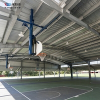 Pavillon sportif économique avec aérations sur le toit, structure en acier à pignon, auvent sous le pignon, pavillon de basketball ouvert