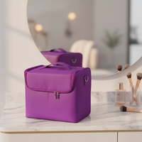 Étui à maquillage de luxe personnalisé, sac à outils professionnel portable pour les artistes en maquillage et en manucure, sac à cosmétiques portable avec plateau.