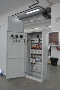 Caja de Control de Energía DZMCT Personalizada de 380V de Bajo Voltaje IP55 GGD XL-21 para Exteriores, de Acero Inoxidable, para Distribución y Comutación - Product Image 5