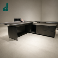 Bureau de direction moderne de luxe avec armoire latérale et tiroirs de rangement pour bureau de président et espace professionnel d'entreprise