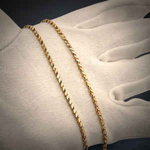 Collar Unisex de Oro de 18K con Patrón de Grano, Joyería de Lujo, Diseño Elegante y Moderno, Cadena de Estilo Celebridad para Uso Diario - Product Image 2