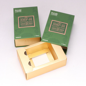 Scatola di Carta Pieghevole Verde Personalizzata con Inserto Dorato per Confezioni di Integratori Alimentari in Flaconi - Product Image 1