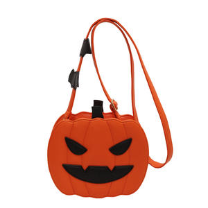 Sac à bandoulière en cuir PU pour femme, style Halloween tendance automne 2025, petit sac à bandoulière, sac citrouille avec différentes expressions - Product Image 5