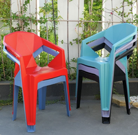 Chaise en polypropylène PP colorée, économique, moderne, avec dossier, pour jardin, mariage, café, salle à manger, restaurant, extérieur, robuste