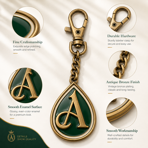 Étiquette de sac personnalisée en laiton antique, <span class=keywords><strong>lettre</strong></span> <span class=keywords><strong>R</strong></span> en forme de goutte d'eau avec émail vert foncé et branche de laurier, chaîne gourmette et fermoir mousqueton - Product Image 2