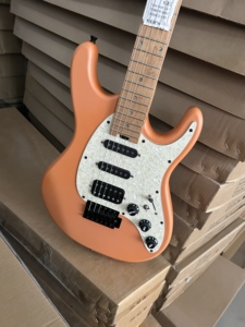 Chitarra Elettrica Modello ST con Manico in Acero Arrostito, Produzione OEM - Product Image 2