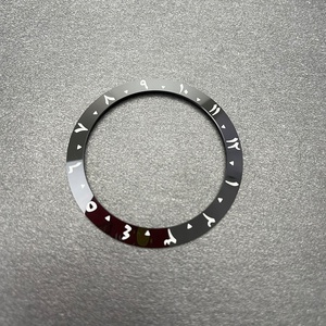 Montre SKX007 38mm à lunette en céramique, double fuseau horaire arabe, super lumineuse, inserts noirs brillants en pente – Meilleures ventes - Product Image 3