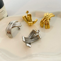 INS gros gros joyas de acero inoxydable al por mayor 18K plaqué or titane acier poli croix bouclier boucles d'oreilles