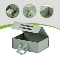 Recycelte Materialien Magnetische Faltbare Geschenkbox für Kosmetik mit Kartonverpackung Bandgriffen Trennwänden Einlage Schaumstoffpolsterung