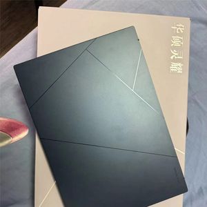 Pour <span class=keywords><strong>Zenbook</strong></span> <span class=keywords><strong>Pro</strong></span> <span class=keywords><strong>14</strong></span> <span class=keywords><strong>OLED</strong></span> 2.8K 120Hz Intel Core Ultra9 16 cœurs 32 Go de RAM 1 To SSD Clavier métallique anglais Windows 11 Home - Product Image 4