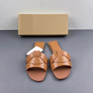 รองเท้าแตะแบบเปิดนิ้วเท้า ดีไซน์สายไขว้ สวมใส่สบาย ระบายอากาศได้ดี น้ำหนักเบา แฟชั่นใหม่สำหรับผู้หญิง สีนู้ด - Product Image 5