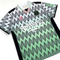 Hochwertige Bedruckte Polyester/Baumwolle Trikots Fußball Maßgeschneiderte Mesh-Fan-Trikots Trendige Unisex Fußballtrikots Digital Bedruckt Individuell