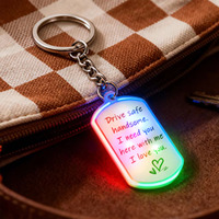 Porte-clés LED UV Lumineux Imperméable Tendance en Gros, Accessoires Porte-clés en Caoutchouc Personnalisables qui Brillent dans le Noir
