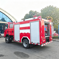Kendaraan Pemadam Kebakaran Dongfeng Diesel 3 Ton Penggerak Empat Roda 4X4 Kombinasi Air dan Busa untuk Penyelamatan Kebakaran 3001-5000L
