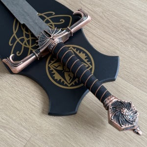 Épée occidentale populaire de 108 cm, 1,3 kg, rouge-bronzée avec flamme noire pour collection de cosplay - Product Image 4