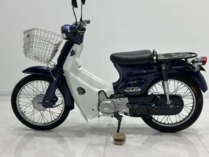 <span class=keywords><strong>Moto</strong></span> Honda Super Cub <span class=keywords><strong>50cc</strong></span> 70cc monocylindre refroidie par air, style rétro, avec panier avant et porte-bagages arrière - Product Image 4