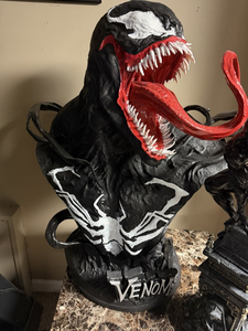 Buste de <span class=keywords><strong>Venom</strong></span> grandeur nature <span class=keywords><strong>1</strong></span>:<span class=keywords><strong>1</strong></span>, statue en résine, sculpture demi-corps de super-héros <span class=keywords><strong>Marvel</strong></span>, réplique de film, objet de collection, décoration d'intérieur, cadeau - Product Image 1