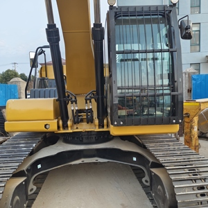 Excavadora de cadenas Caterpillar 320 usada, excavadora hidráulica de 20 toneladas, original de Japón, CAT 320 para ingeniería municipal y movimiento de tierras. - Product Image 5