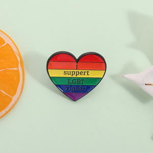 Pin de Esmalte con el Símbolo del Orgullo <span class=keywords><strong>LGBT</strong></span>, Broche de Corazón Arcoíris, Insignia para Solapa, Joyería, Mochila, Ropa, Venta al por Mayor - Product Image 2