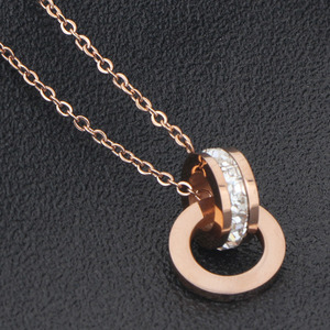 Ensemble de colliers pendentifs numéros romains ronds de style européen et américain, en alliage de zinc, serti en canal, bijoux de fête - Product Image 3