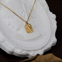 Collier tendance en acier inoxydable 316L plaqué or 18 carats avec pendentif étoile à 8 branches et chaîne carrée géométrique irrégulière pour femme