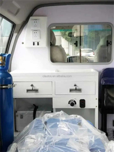 Les ambulances Dongfeng de pointe sont utilisées pour les interventions d'urgence et le transport de patients. - Product Image 2